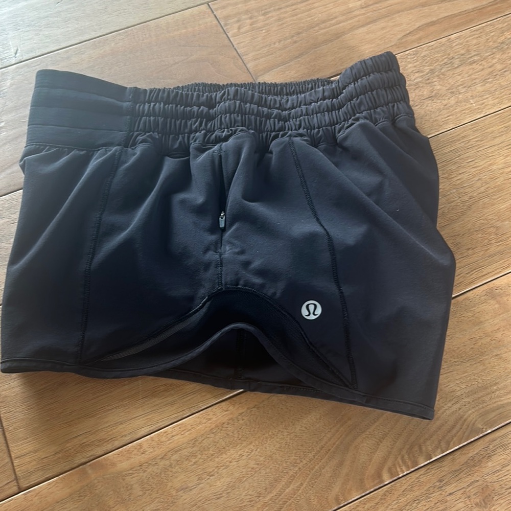 Lululemon Hotty Hot High Waist Shorts - Black Size 2
